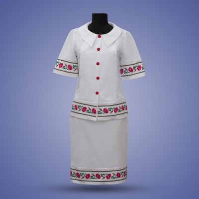 Embroidered costume "Decent Roses"